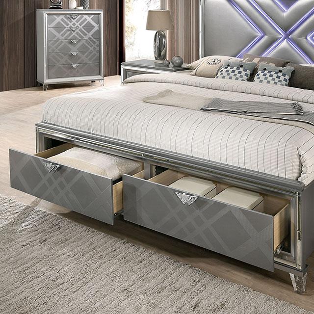 Emmeline Queen Bedroom Set Silver