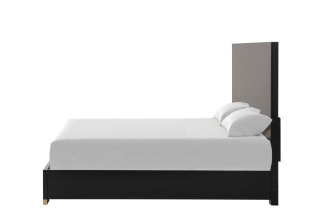 Goldsberg Queen Bed